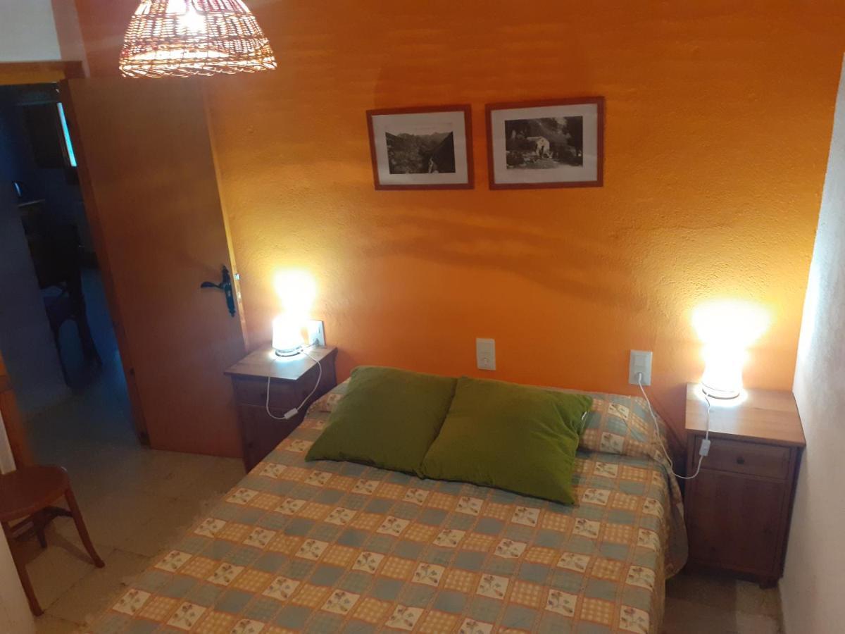 Cal Calau Vega Bed & Breakfast Планолес Екстериор снимка